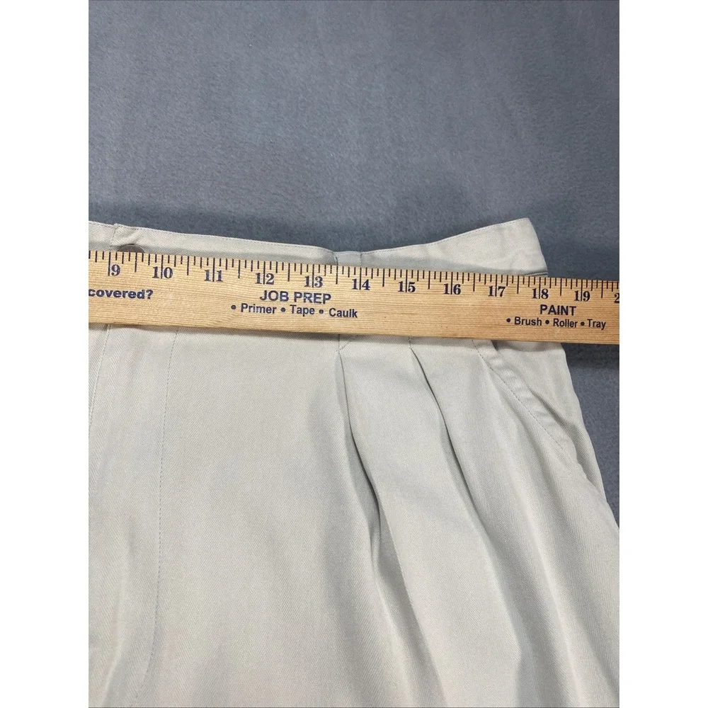 Tommy Bahama Men's‎ Khaki Shorts Size 40 100% Silk Pleated Front Golf Beach
